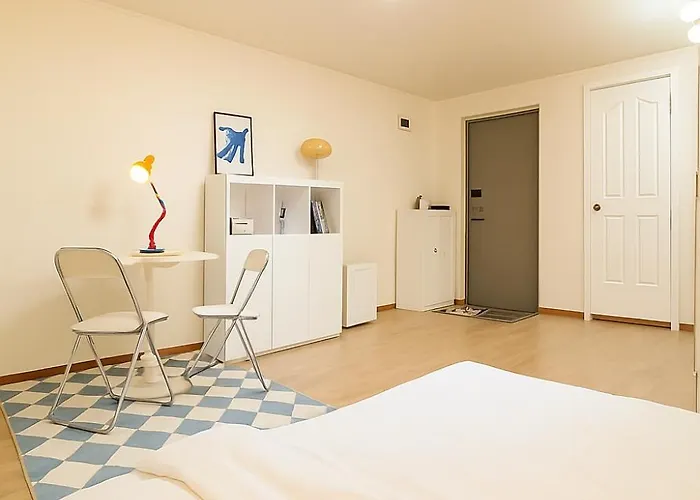 1'near Hongdae Station, 30sec On Foot Villa *