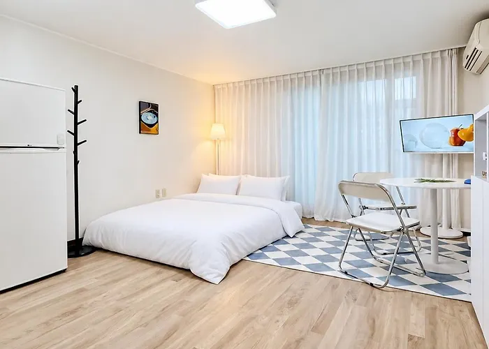 1'near Hongdae Station, 30sec On Foot *